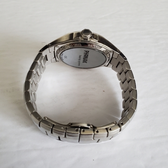 Phonak Hearing Aid Controller Watch Pilot 2 - Picture 12 of 13